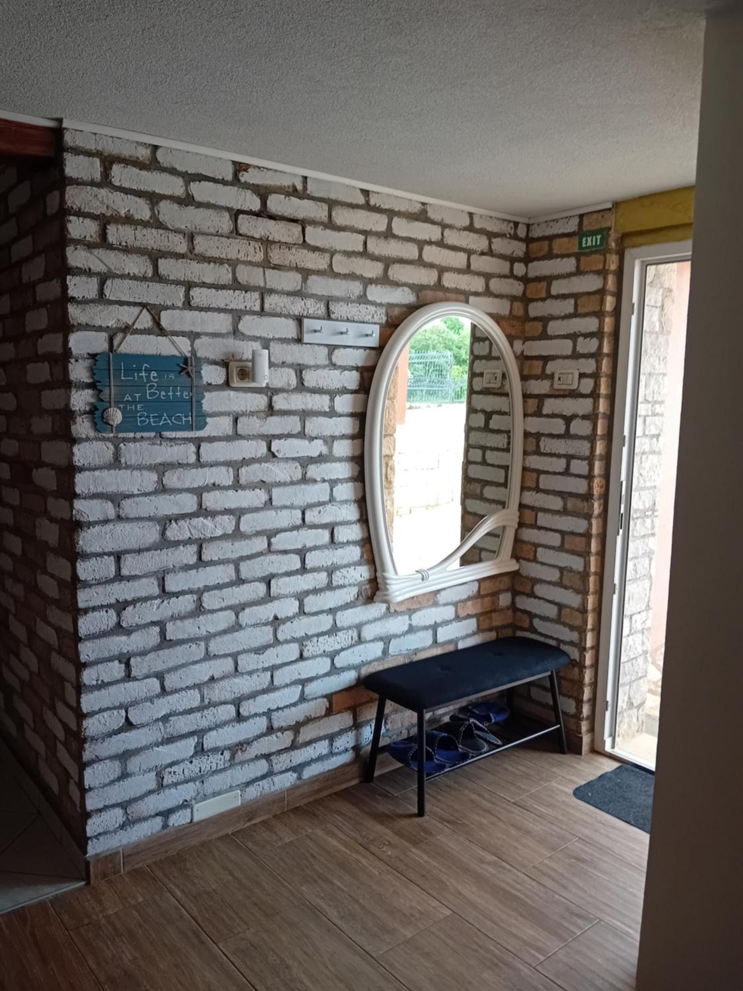 Studio Apartman Dezire Buje Luaran gambar